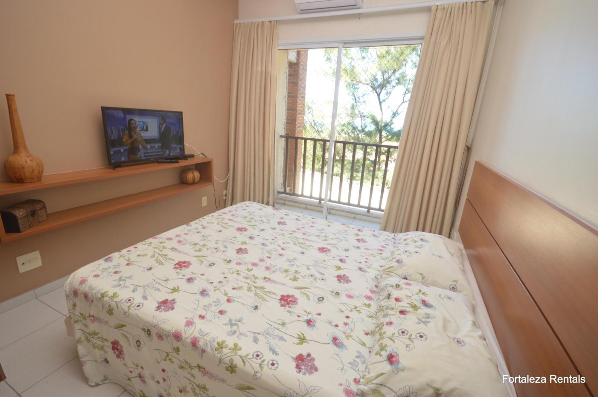 Living Apartment *